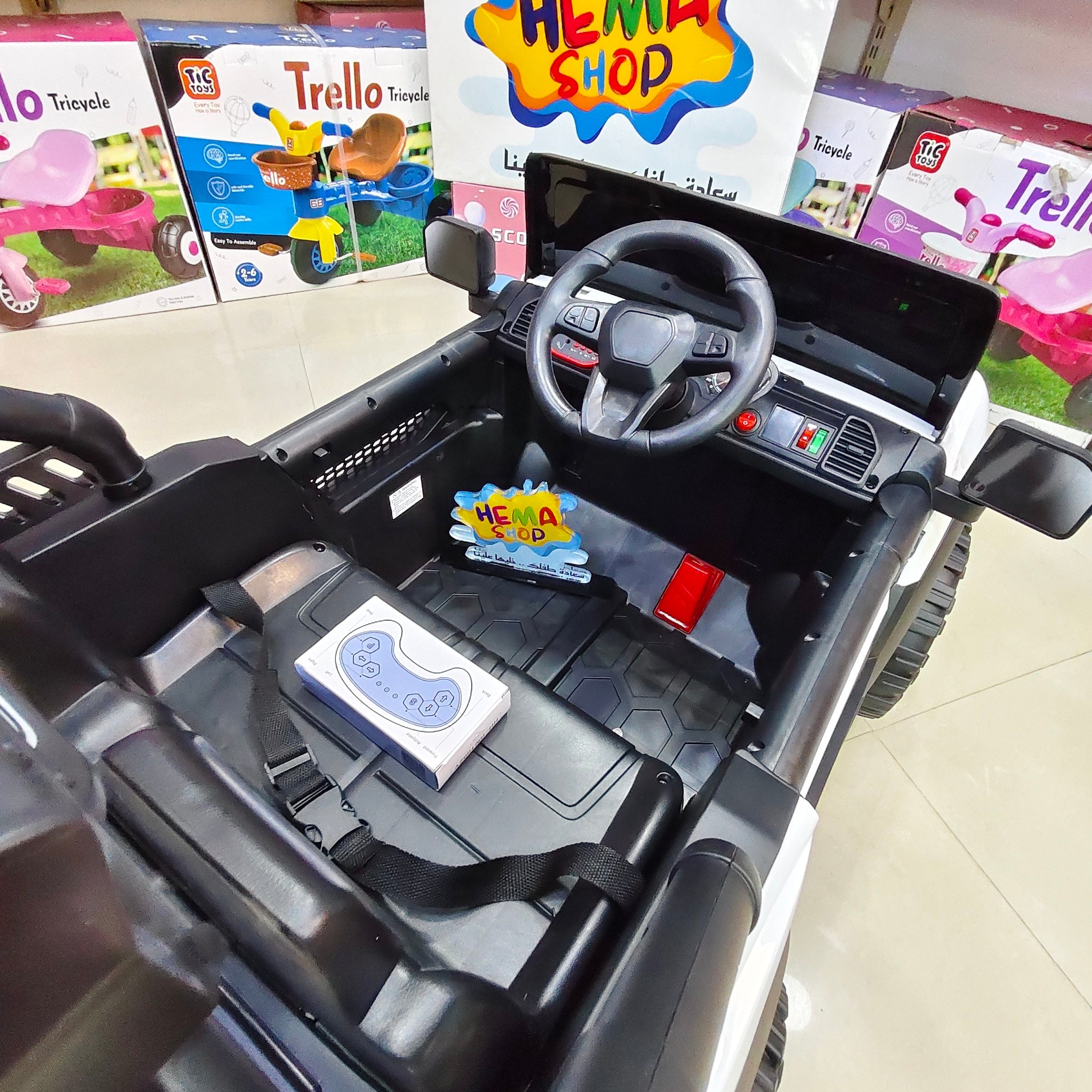 سياره BMW  موديل 2026 _ ابيض